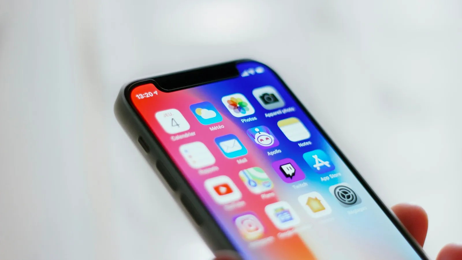 Steer Clear of Marketplace and Buyer Scams